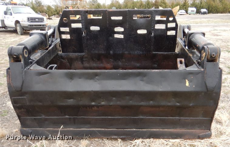image for item LJ9957 94" W grapple bucket