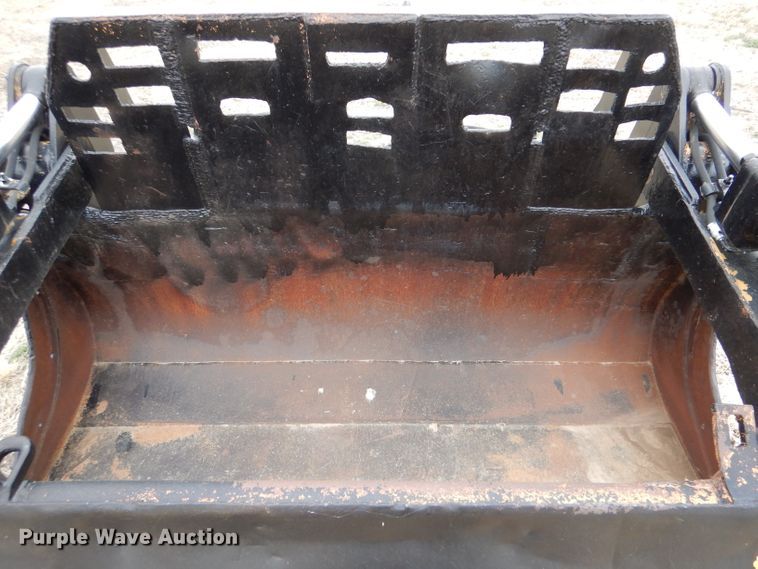 image for item LJ9957 94" W grapple bucket