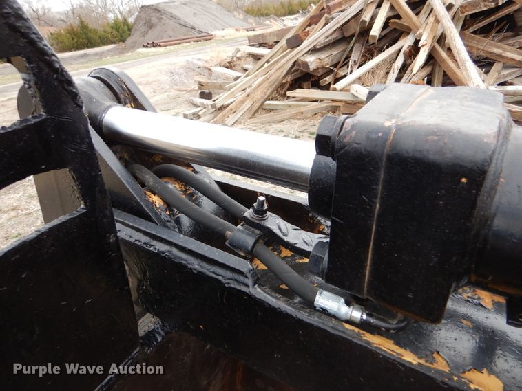 image for item LJ9957 94" W grapple bucket