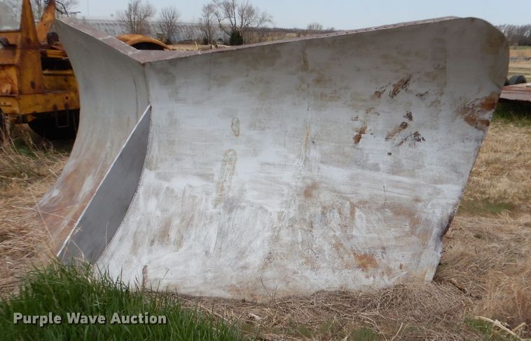 image for item LJ9958 Wentz AA1940 13' W snow plow