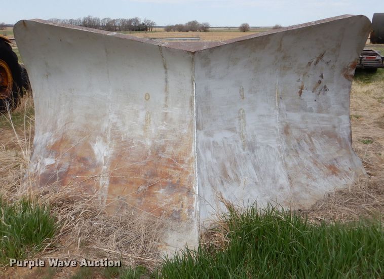 image for item LJ9958 Wentz AA1940 13' W snow plow