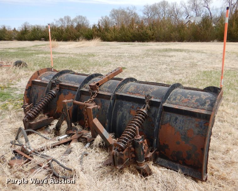 image for item LJ9959 Monroe 00012575 132" W snow plow