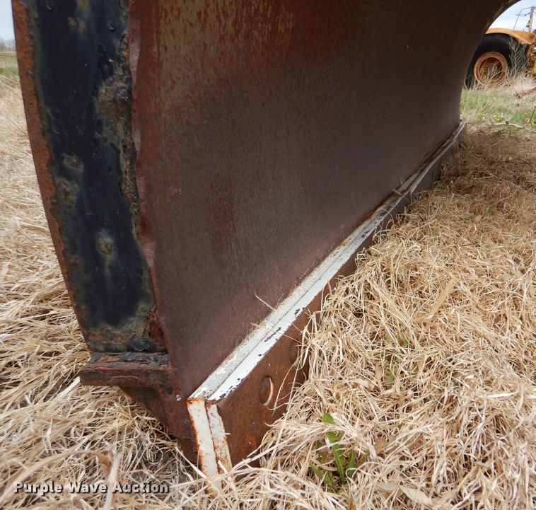 image for item LJ9959 Monroe 00012575 132" W snow plow