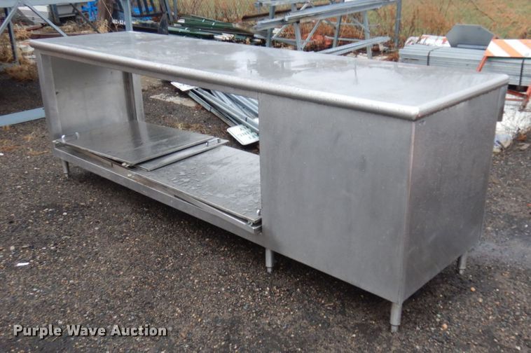image for item MF9537 Stainless steel table