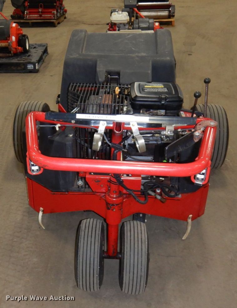 image for item MF9542 2002 Toro 09129  greens aerator