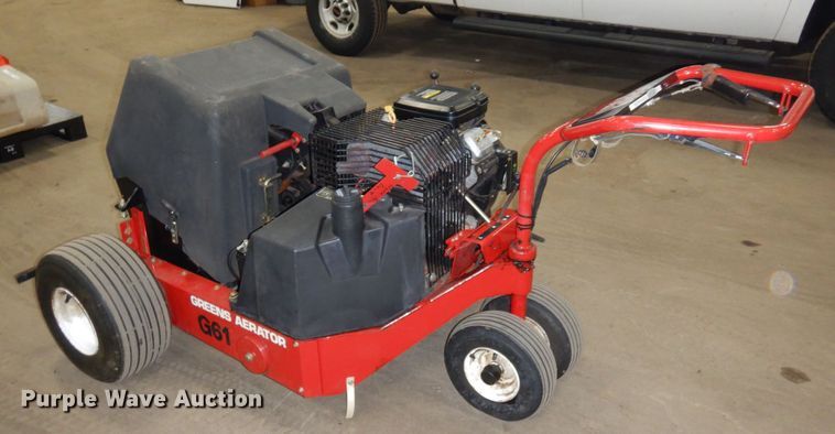 image for item MF9542 2002 Toro 09129  greens aerator