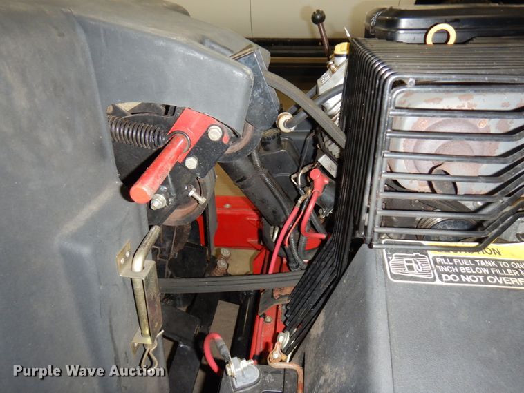 image for item MF9542 2002 Toro 09129  greens aerator