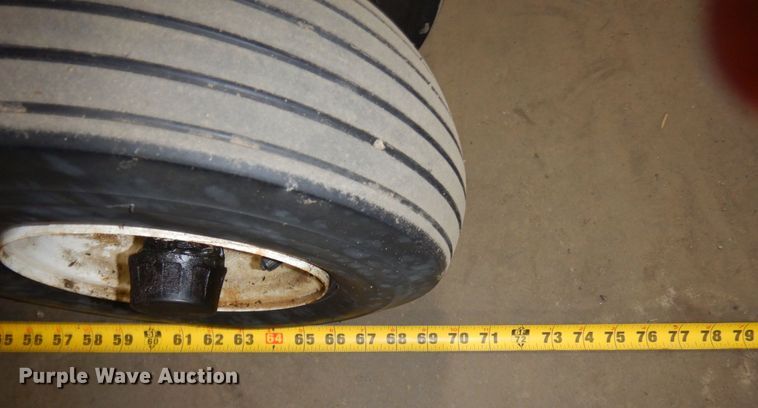 image for item MF9542 2002 Toro 09129  greens aerator