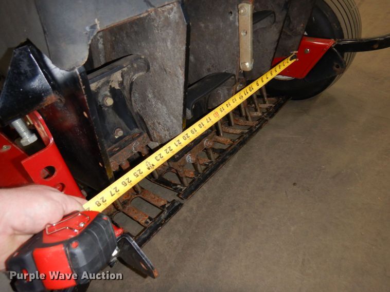 image for item MF9542 2002 Toro 09129  greens aerator