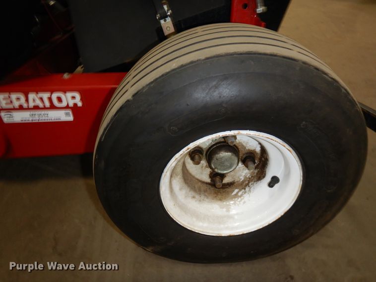 image for item MF9542 2002 Toro 09129  greens aerator