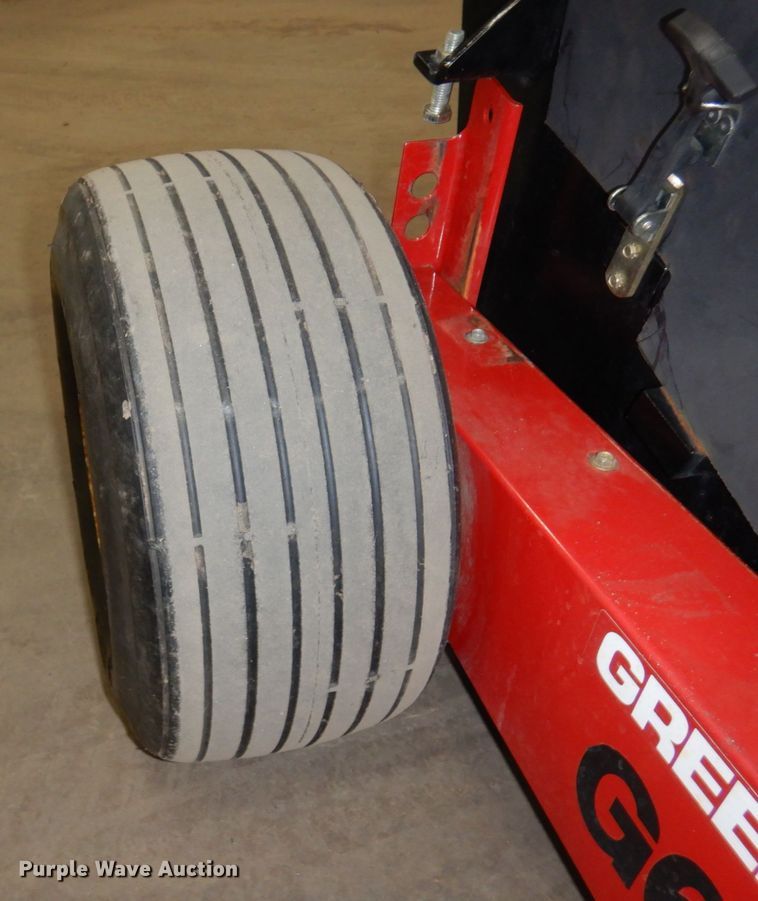 image for item MF9542 2002 Toro 09129  greens aerator