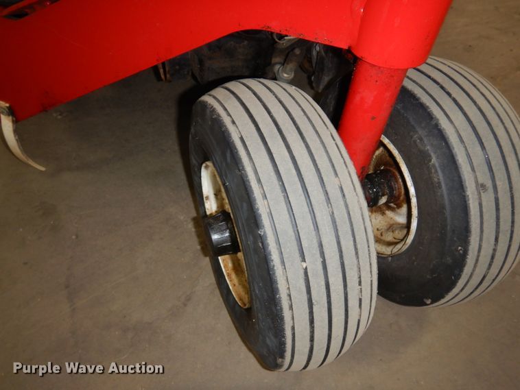 image for item MF9542 2002 Toro 09129  greens aerator