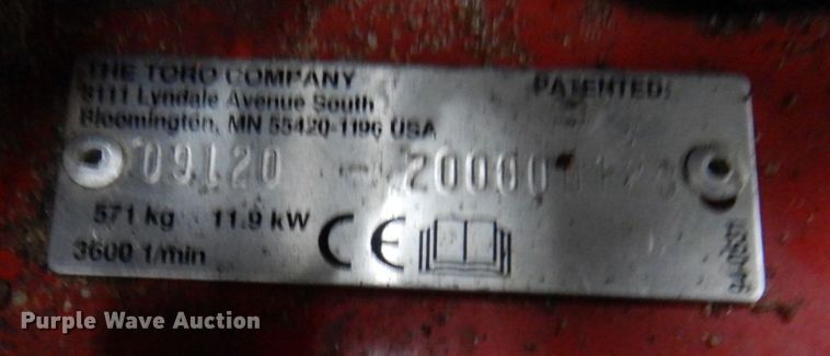 image for item MF9542 2002 Toro 09129  greens aerator