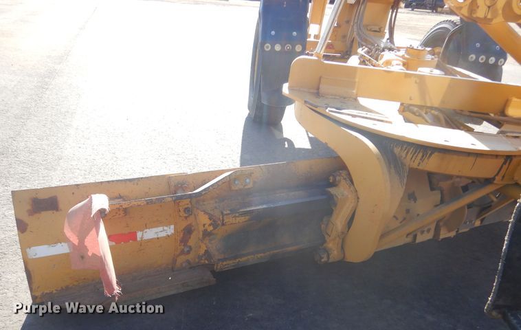 image for item MY9000 2003 Caterpillar 140H  motor grader
