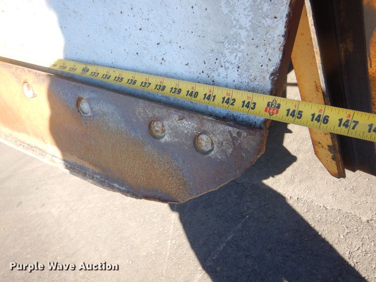 image for item MY9000 2003 Caterpillar 140H  motor grader