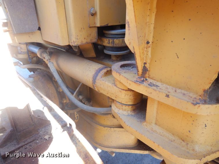 image for item MY9000 2003 Caterpillar 140H  motor grader