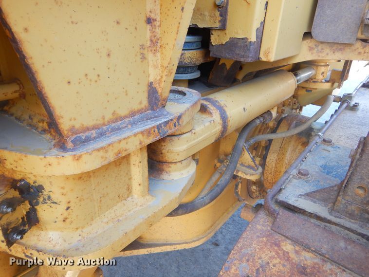 image for item MY9000 2003 Caterpillar 140H  motor grader