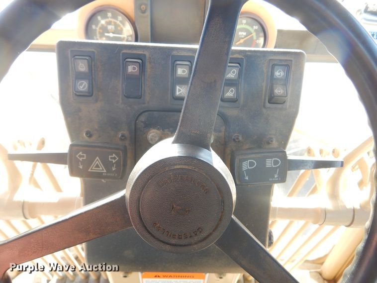 image for item MY9000 2003 Caterpillar 140H  motor grader