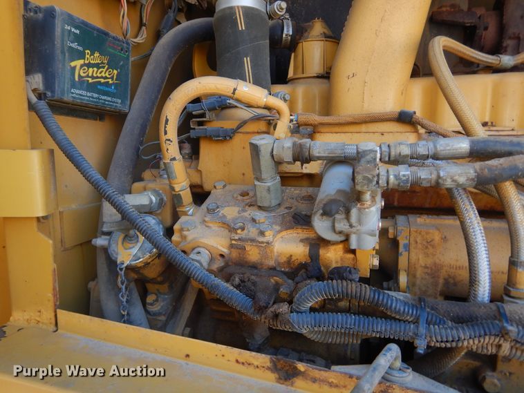 image for item MY9000 2003 Caterpillar 140H  motor grader
