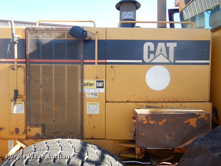 image for item MY9000 2003 Caterpillar 140H  motor grader