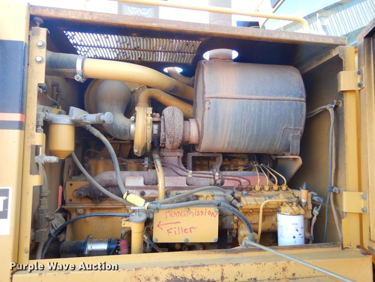 image for item MY9000 2003 Caterpillar 140H  motor grader