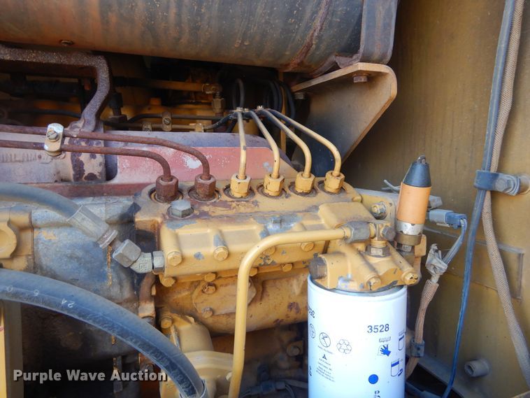 image for item MY9000 2003 Caterpillar 140H  motor grader