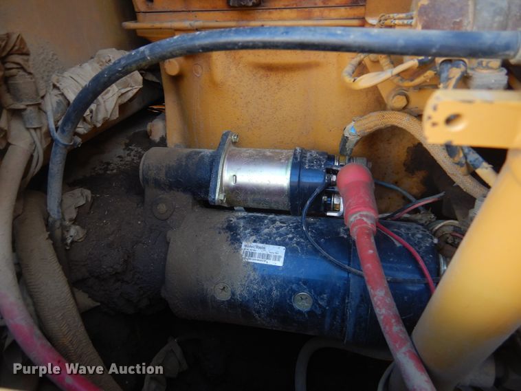 image for item MY9000 2003 Caterpillar 140H  motor grader