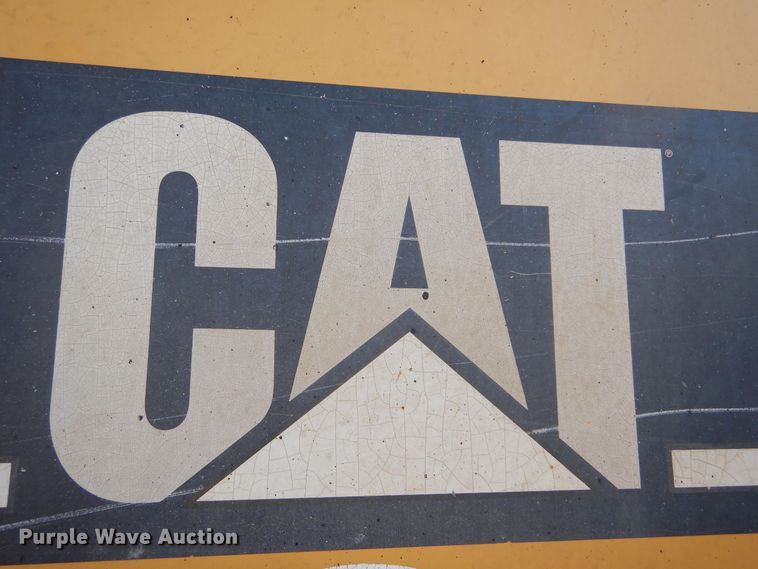 image for item MY9000 2003 Caterpillar 140H  motor grader