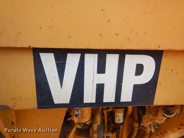 image for item MY9000 2003 Caterpillar 140H  motor grader