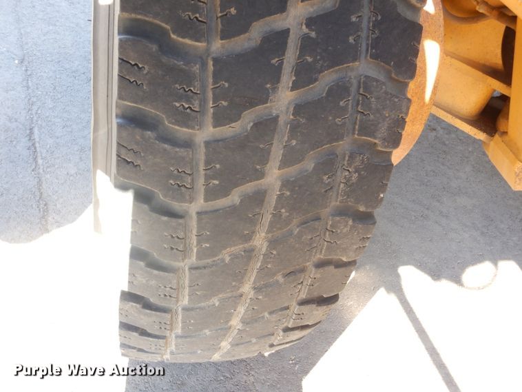 image for item MY9000 2003 Caterpillar 140H  motor grader