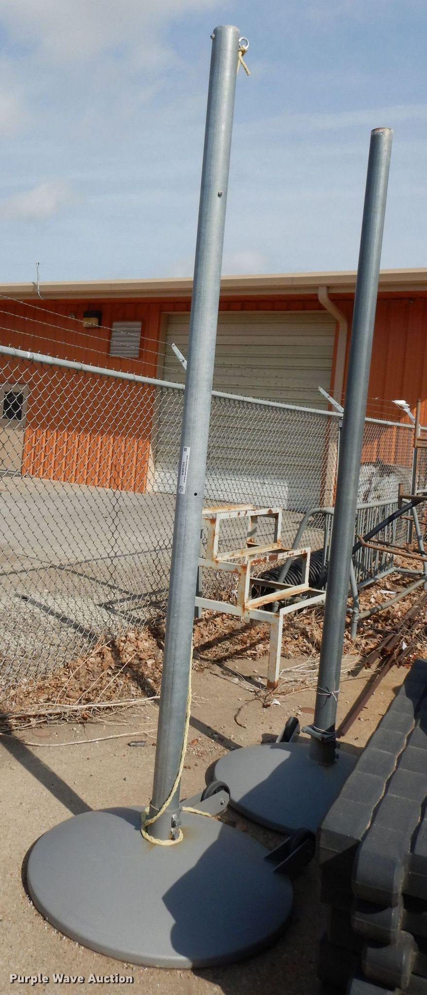 (2) volleyball/tetherball poles in Abilene, KS Item KM9764 sold