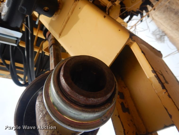 image for item DJ1286 Vermeer 605L  round baler