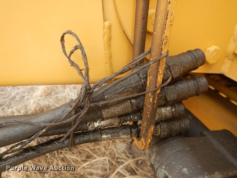 image for item DJ1286 Vermeer 605L  round baler