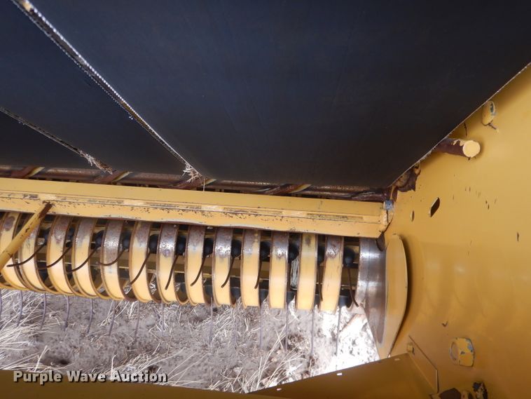 image for item DJ1286 Vermeer 605L  round baler