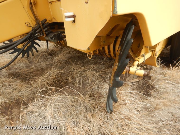 image for item DJ1286 Vermeer 605L  round baler