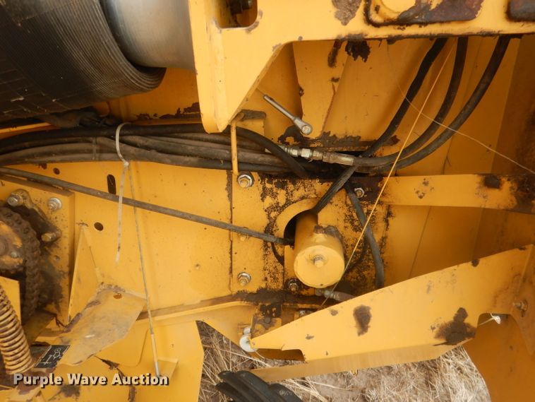 image for item DJ1286 Vermeer 605L  round baler