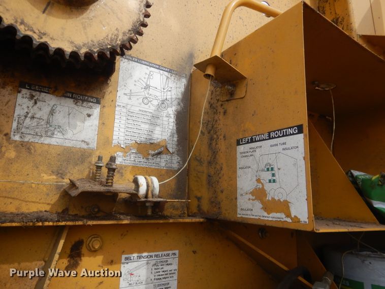 image for item DJ1286 Vermeer 605L  round baler