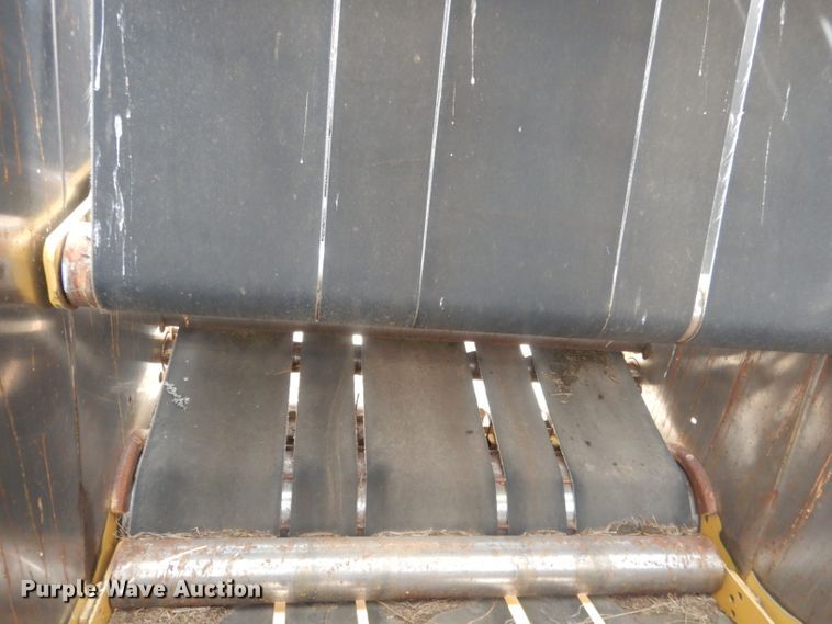 image for item DJ1286 Vermeer 605L  round baler