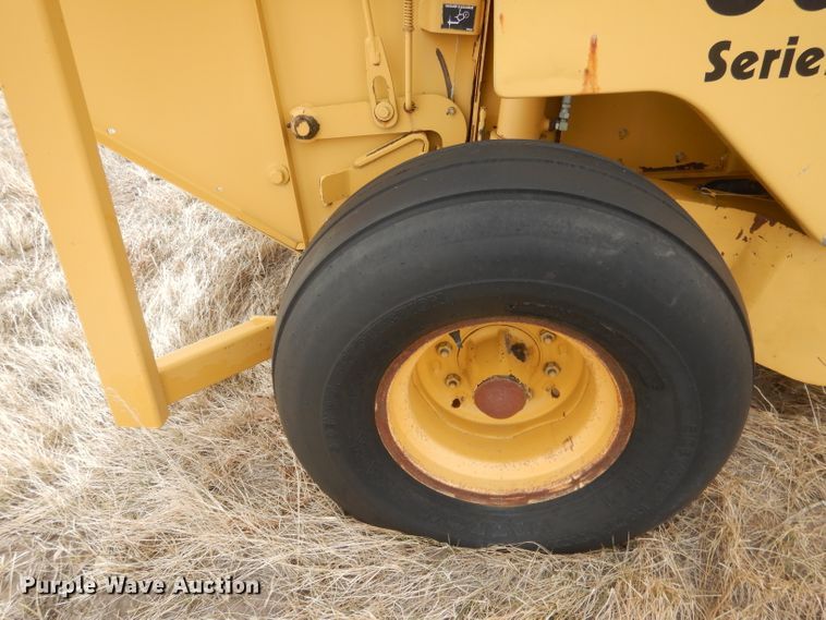 image for item DJ1286 Vermeer 605L  round baler