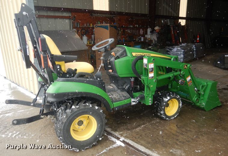 image for item DJ1294 John Deere 1025R  tractor