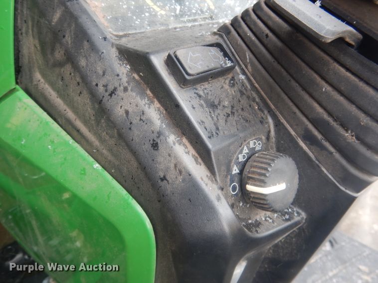 image for item DJ1294 John Deere 1025R  tractor