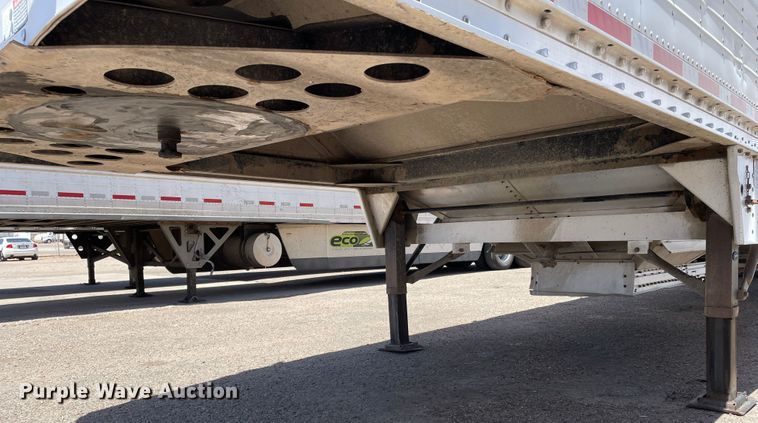image for item DJ5115 2011 Wilson DWH-550 Pace Setter  grain trailer