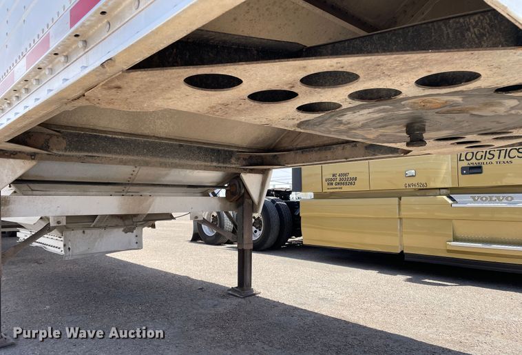 image for item DJ5115 2011 Wilson DWH-550 Pace Setter  grain trailer