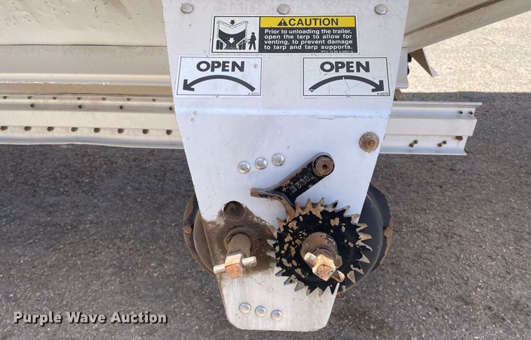 image for item DJ5115 2011 Wilson DWH-550 Pace Setter  grain trailer