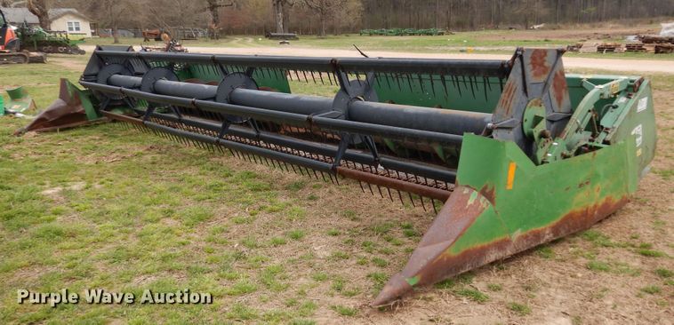 image for item DK0333 1991 John Deere 925  flex head