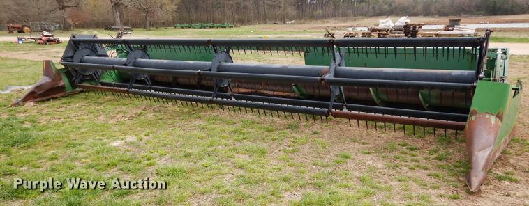 image for item DK0333 1991 John Deere 925  flex head