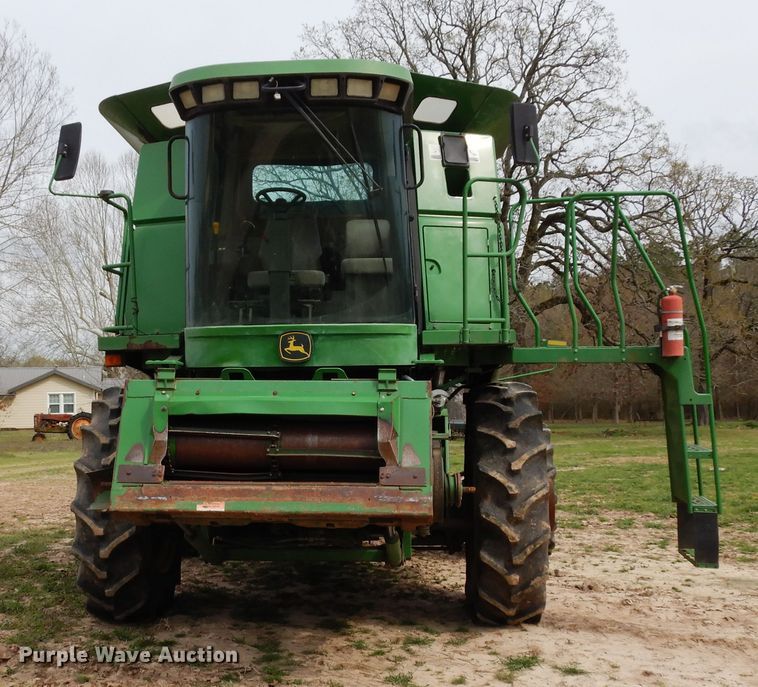 image for item DK0334 2004 John Deere 9760 STS  RWA combine