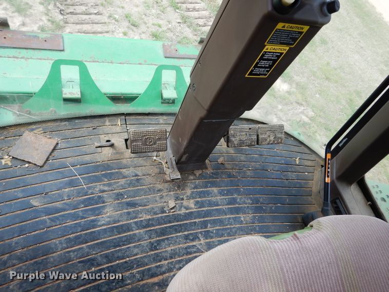 image for item DK0334 2004 John Deere 9760 STS  RWA combine