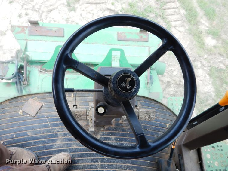 image for item DK0334 2004 John Deere 9760 STS  RWA combine