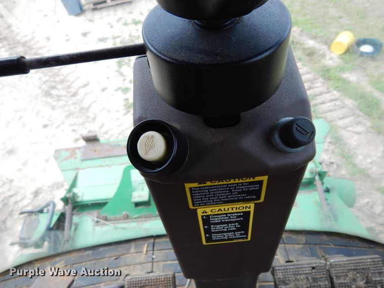 image for item DK0334 2004 John Deere 9760 STS  RWA combine